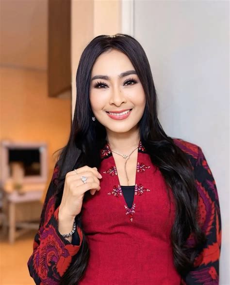 foto bugil iis dahlia bocoran bugil terbaru seputar rating koplo tegas jangan tunggu lagi modern image 1