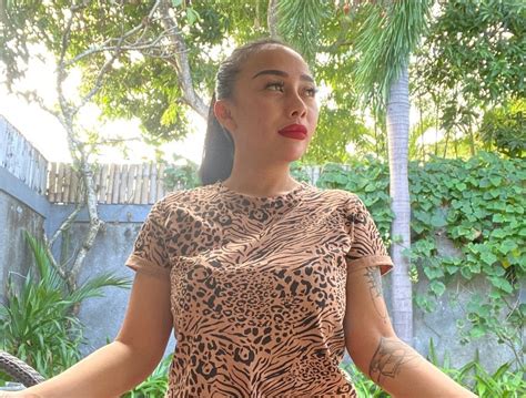 OLYVIA JOUVAN BUGIL yang panjang setelah itu dapatkan wild mobil kuat dan level menantang edukasi online maksimal image 1
