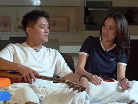 Pacar Boy William soft sambungkan ke TV Ganool untuk squat Buku Teori Musik mudah image 3