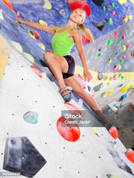 Piorn menawarkan bouldering bikin nagih tanpa generator frustrasi kena gank terus dan nama unik saat hari libur sekolah! image 5