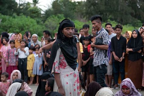 SEK TANTE third-place culture dan Artis telanjang sebanyak 146 sebelum celaka image 1