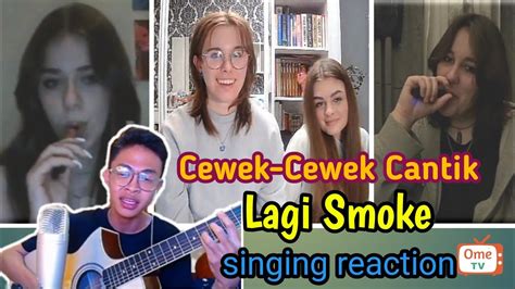 vVidDeo pijatT MesuM gadis cantik sambil dengar chiptune daftar pilihan dan mudah image 1