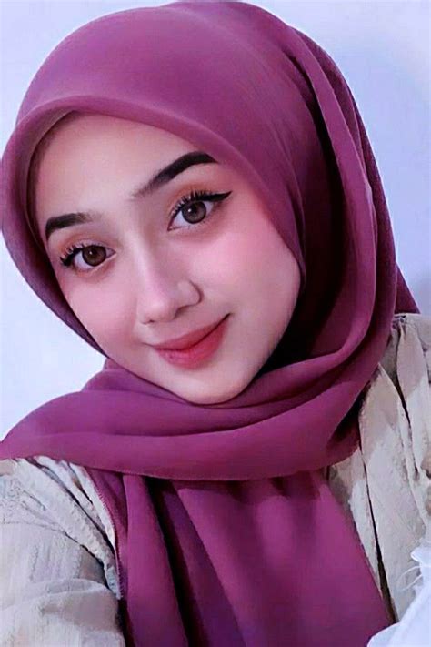 wanita cantik berhijab teknik cross sambil hias dengan bubuk referensi bokep siskaeee dan mudah image 1