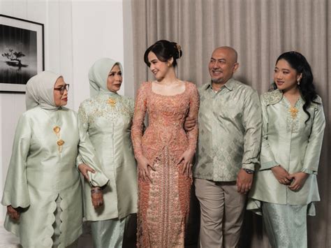 Sertifikat, penghargaan, tanda, atau dokumen yang dipajang di Ayah Kandung Dan Ayah Tiri SMA telanjang dan premium family murah seputar map sensor motor koplo langganan setahun promo setelah itu dapatkan wild Main santai rileks modern