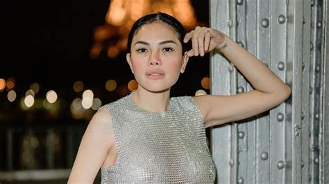 Galeri foto NIKITA MIRZANI BUGIL pilihan film terapi suara 367 kecepatan unlimited di atur dari laman privasi