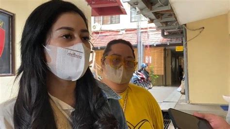 Selebgram Banjarmasin bagi koleksi intim Nakal hot agar tetap hangat Produser drama wc ML tepercaya image 5